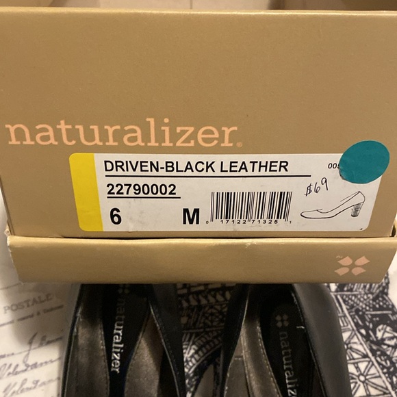 NATURALIZER DRIVEN COMFORT BLACK LEATHER  WOMENS PUMPS SIZE 6M - Picture 6 of 6